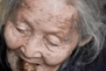 江西84岁老人靠吃咸菜捡垃圾度日，去世后床底却发现97万巨额遗产